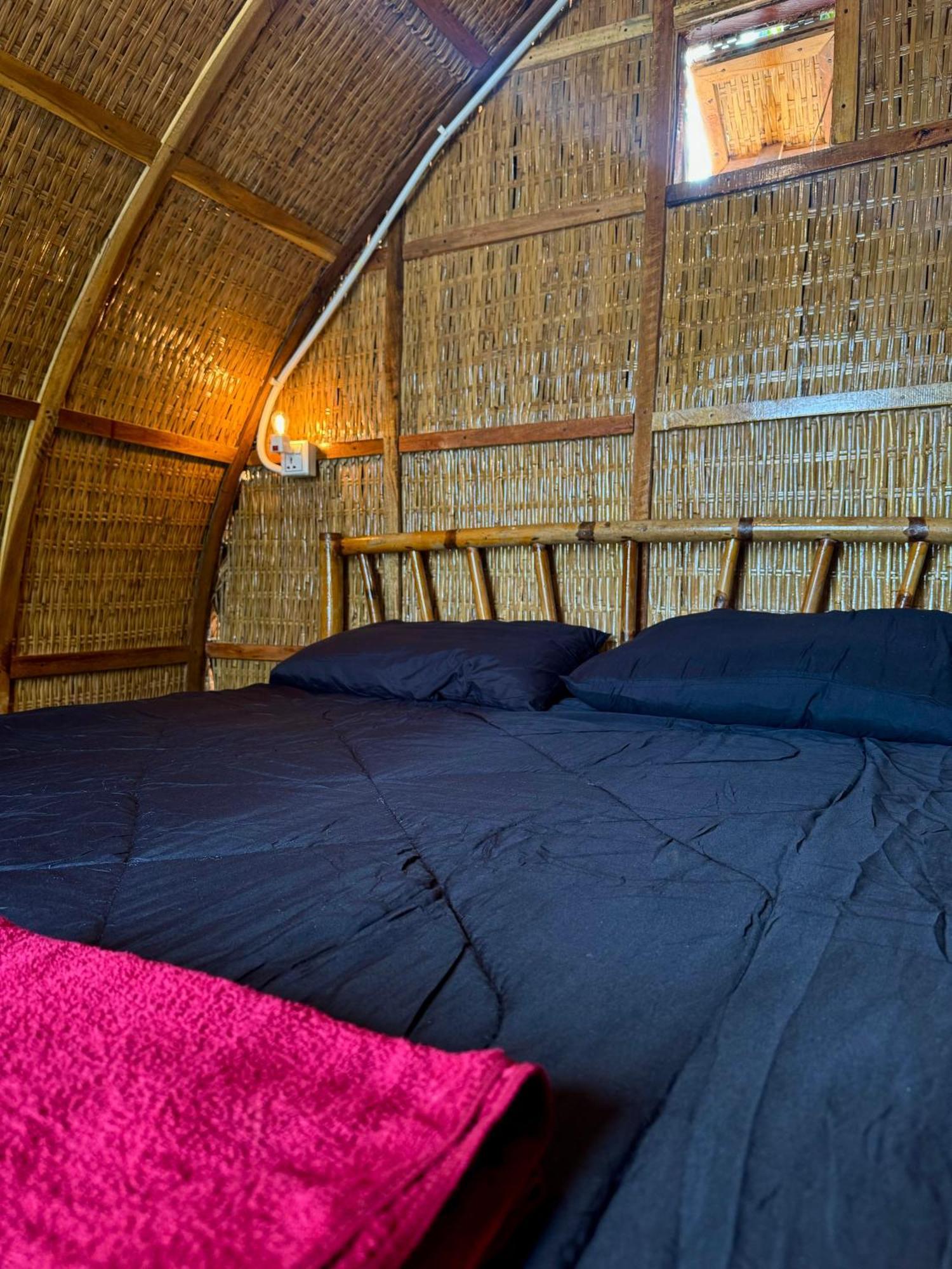 Rafikis Retreat Hostel Derm Tkov Village Exterior photo