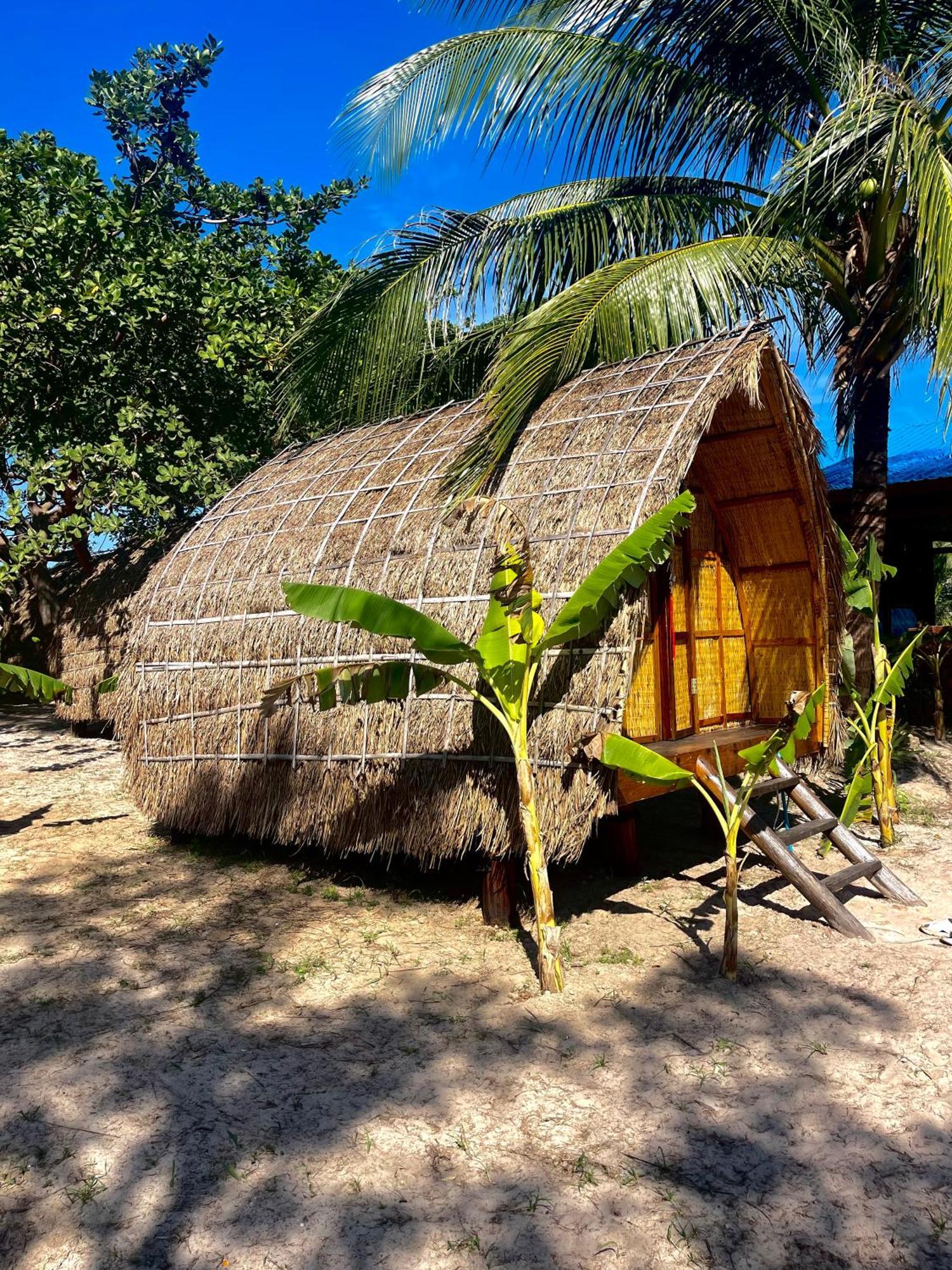 Rafikis Retreat Hostel Derm Tkov Village Exterior photo